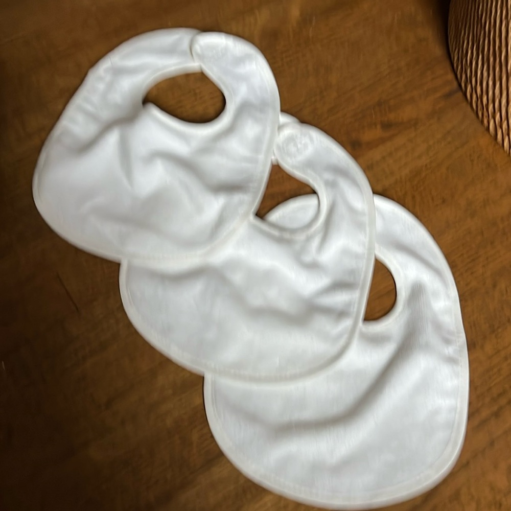 Set/3 White Bibs, New